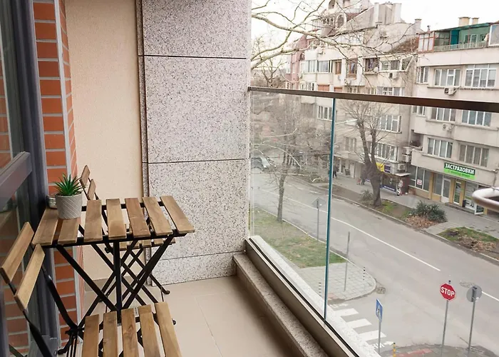 Modern Seaside Retreat 1bd By Flat Mаnager Apartment