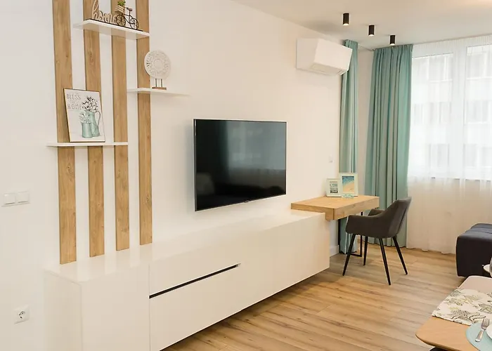 アパート Modern Seaside Retreat 1bd By Flat Mаnager ヴァルナ