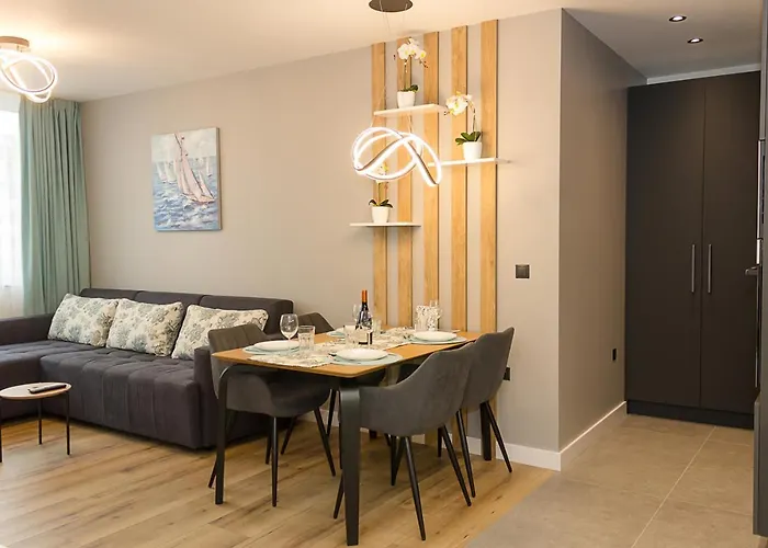 Modern Seaside Retreat 1bd By Flat Mаnager アパート