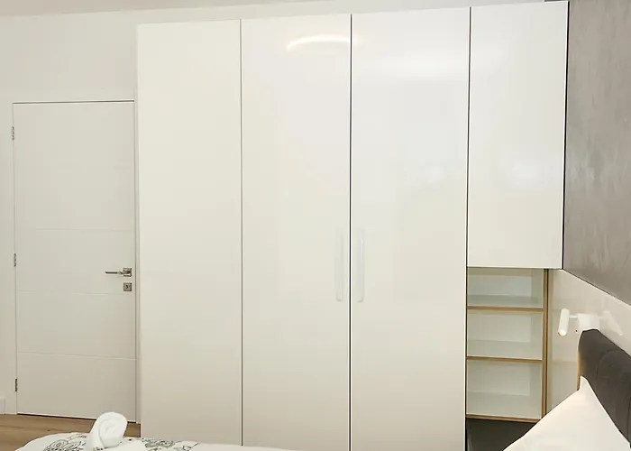 Modern Seaside Retreat 1bd By Flat Mаnager アパート