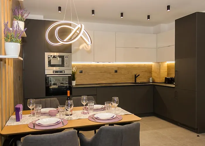 アパート Modern Seaside Retreat 1bd By Flat Mаnager ヴァルナ