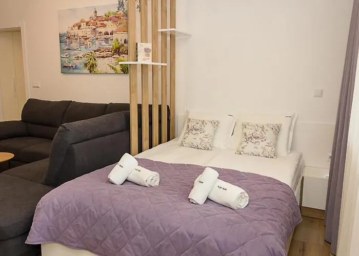 Modern Seaside Retreat 1bd By Flat Mаnager アパート ヴァルナ